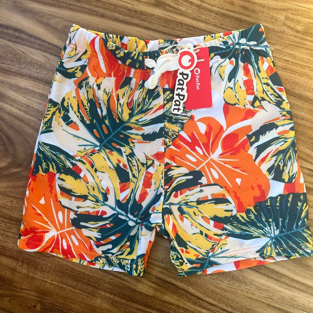 PatPat Boys Tropical Print Swim Trunks NWT size 6/7